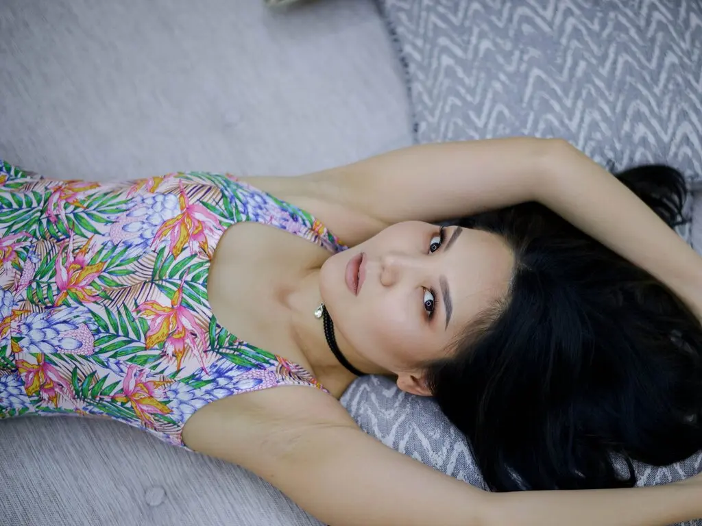 Live Sex Chat with TiaToshia