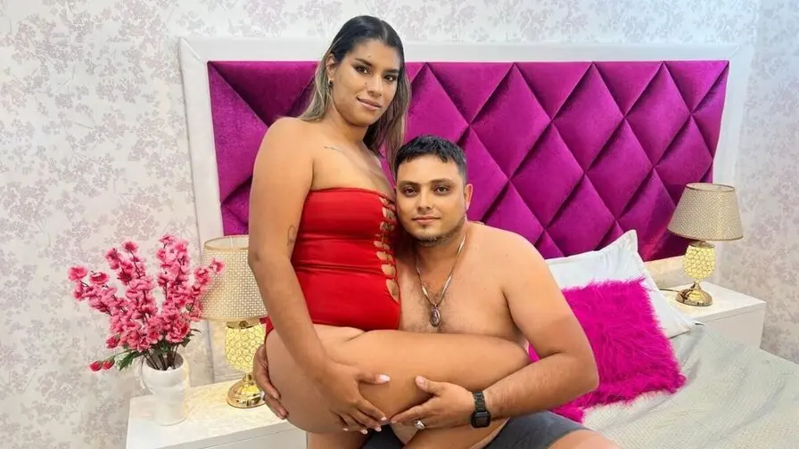 Live Sex Chat with VioletAndMax