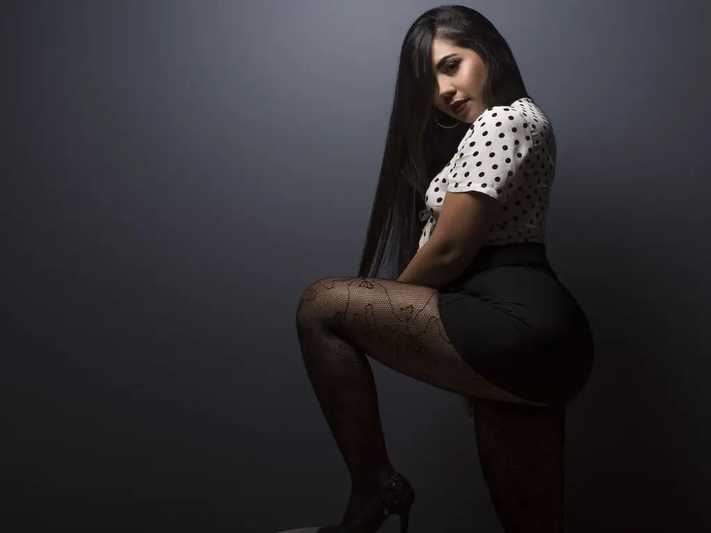 Live Sex Chat with ZoeTurner